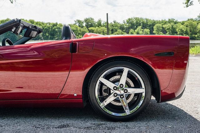 Used 2008 Chevrolet Corvette Convertible w/ Preferred Equipment Group RWD image 5