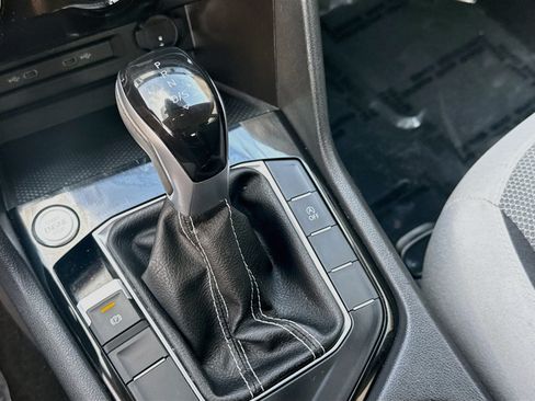 Certified 2024 Volkswagen Taos S FWD image 15