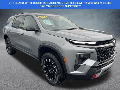 Used 2024 Chevrolet Traverse Z71 AWD/4WD image 4