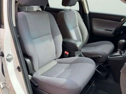 Used 2006 Toyota Matrix XR image 22