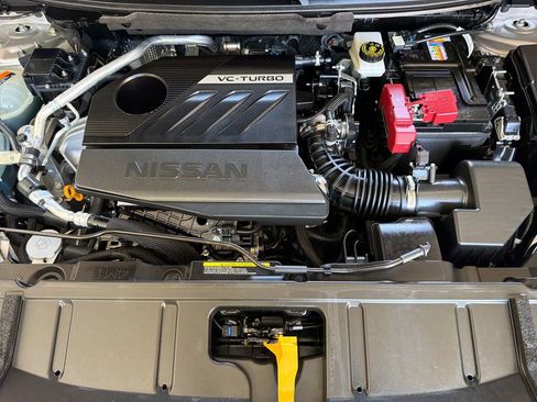 Used 2025 Nissan Rogue SL w/ Tech Package FWD image 37