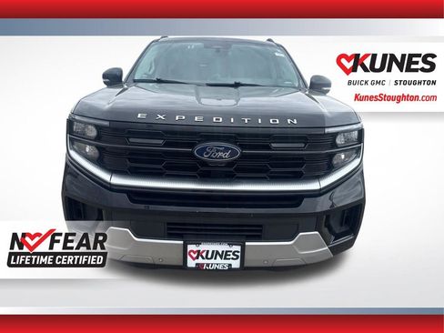 Used 2025 Ford Expedition Max Platinum AWD/4WD image 5
