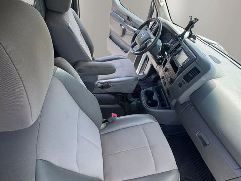 Used 2020 Nissan NV 1500 SV w/ Navigation Package RWD image 9