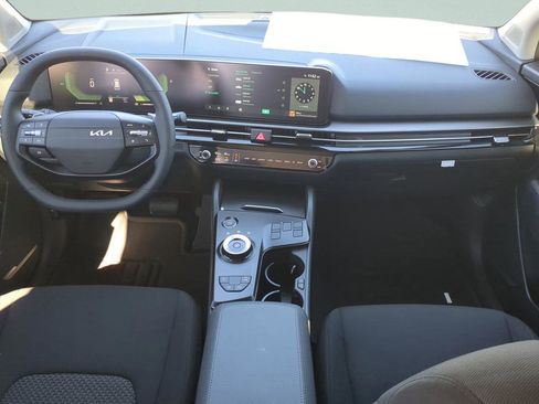 New 2026 Kia Sportage LX image 13