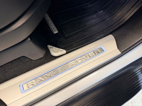 Used 2019 Land Rover Range Rover HSE AWD/4WD image 29