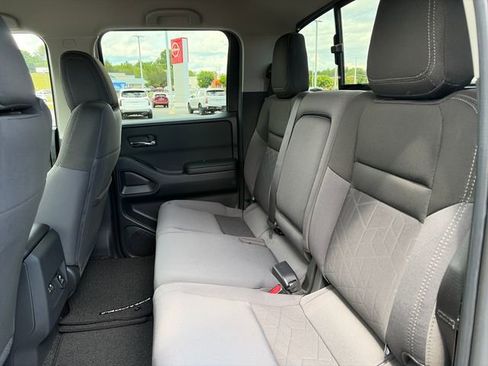 New 2026 Nissan Frontier 4x4 Crew Cab image 13