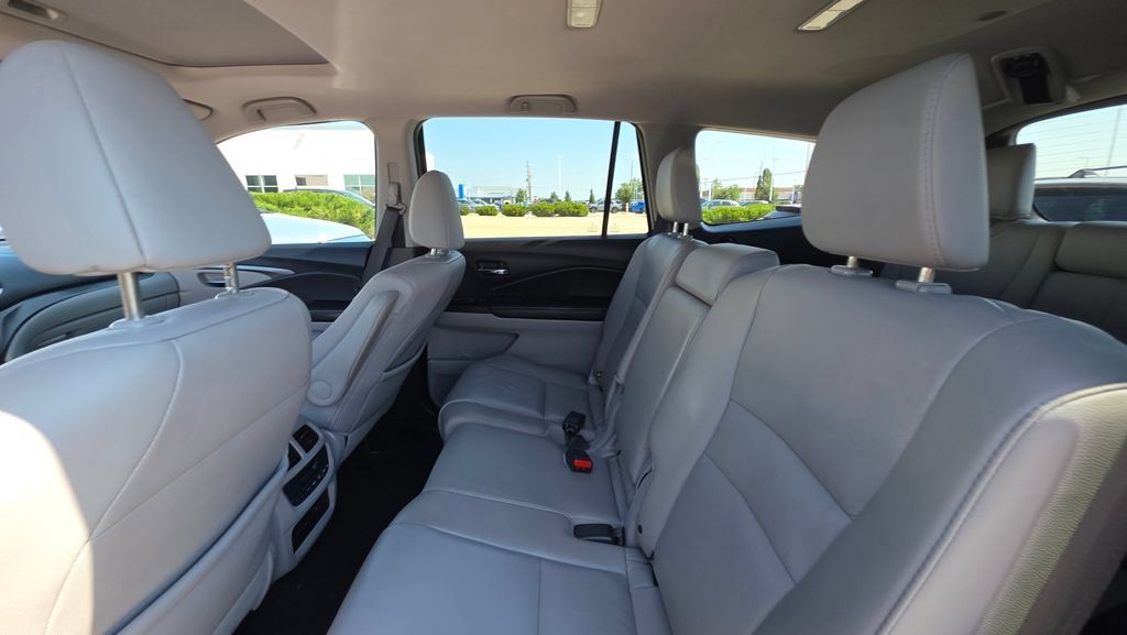Used 2017 Honda Pilot EX-L image 13