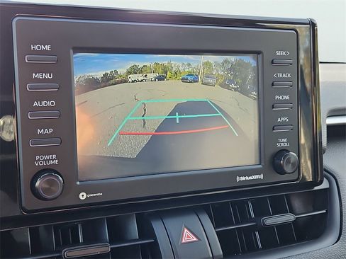 Used 2022 Toyota RAV4 XLE image 15