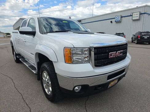Used 2012 GMC Sierra 2500 SLT w/ SLT Convenience Package AWD/4WD image 7