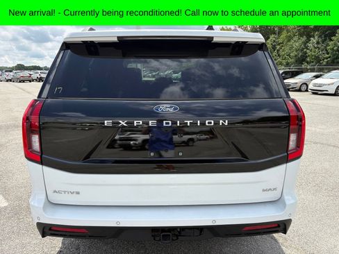 Used 2025 Ford Expedition Max Active AWD/4WD image 4