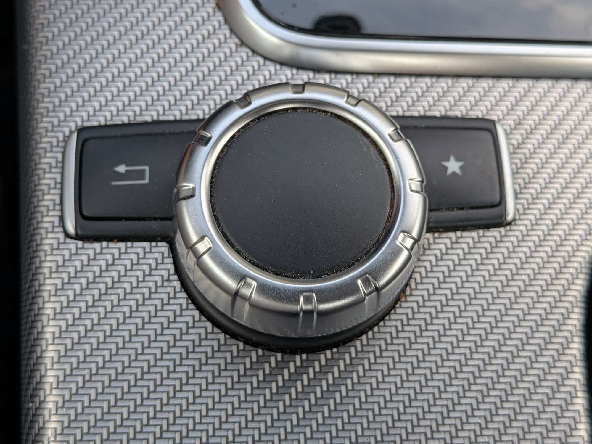 Used 2017 Mercedes-Benz SLC 300 image 21
