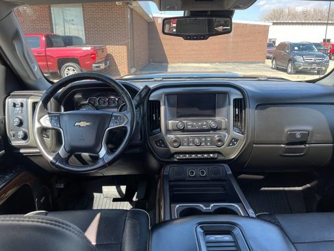 Used 2018 Chevrolet Silverado 2500 High Country w/ Duramax Plus Package image 21