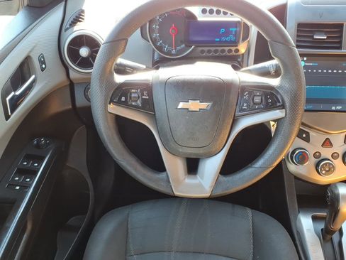 Used 2016 Chevrolet Sonic LT w/ Wheels and Fog Lamp Package FWD image 5