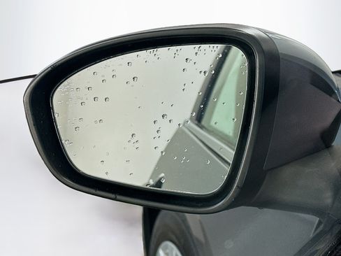 Used 2025 Nissan Sentra S FWD image 16