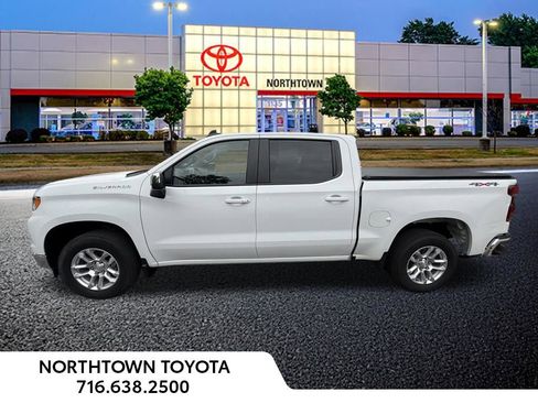 Used 2023 Chevrolet Silverado 1500 LT AWD/4WD image 2