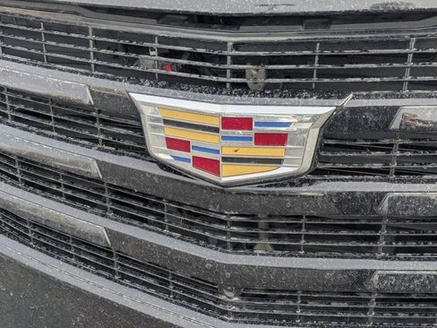 Used 2018 Cadillac Escalade ESV Premium Luxury image 8