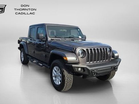 Used 2023 Jeep Gladiator Sport AWD/4WD image 7