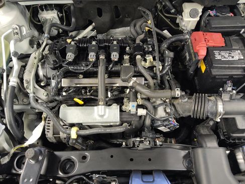 Used 2021 Nissan Kicks S FWD image 30