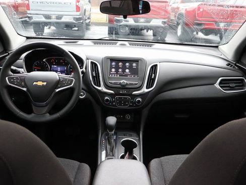Used 2024 Chevrolet Equinox LT image 16