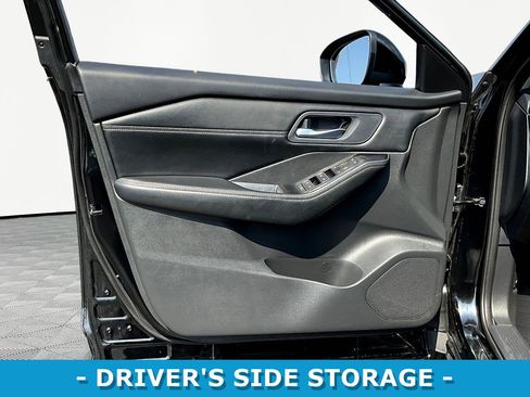 Used 2024 Nissan Rogue SL AWD/4WD image 20