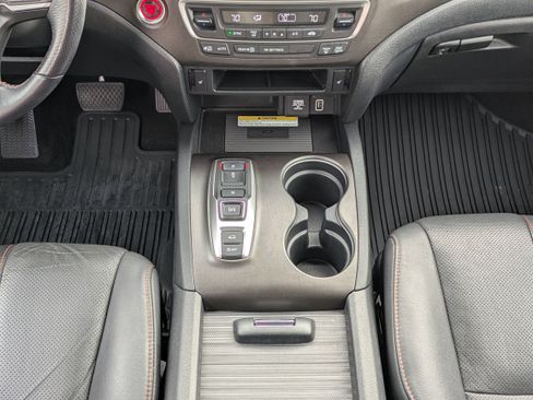 Certified 2022 Honda Passport TrailSport image 24