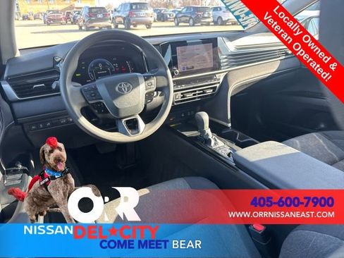 Used 2025 Toyota Camry LE FWD image 11