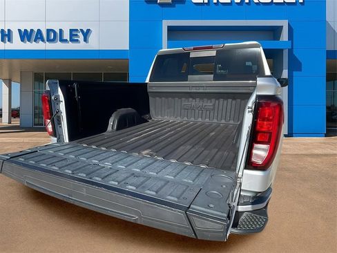 Used 2022 GMC Sierra 1500 Elevation w/ Elevation Premium Package image 9