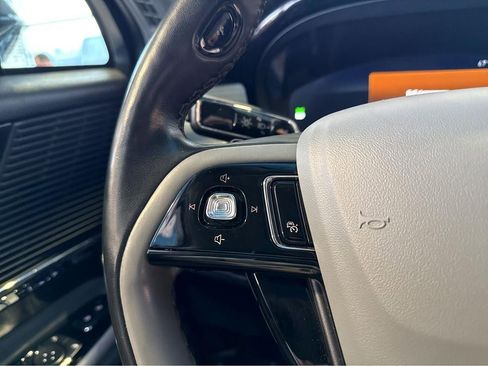 Used 2022 Lincoln Corsair Reserve w/ Equipment Group 201A image 19