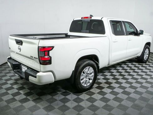 Used 2024 Nissan Frontier SV w/ Technology Package AWD/4WD image 3