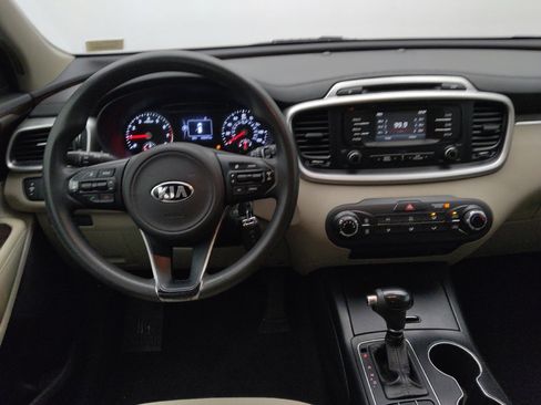Used 2016 Kia Sorento LX image 22