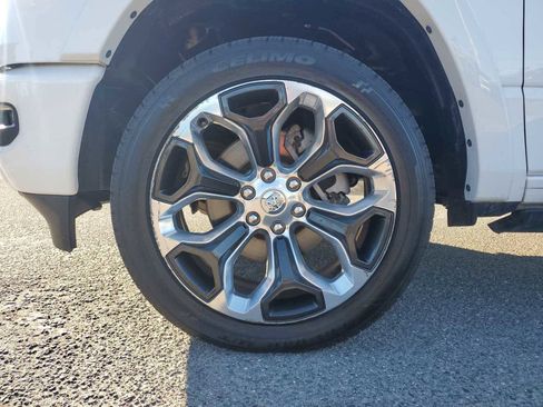 Used 2023 RAM 1500 Limited w/ Body Color Bumper Group image 10