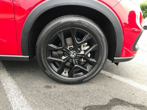 Certified 2025 Honda HR-V Sport image 5