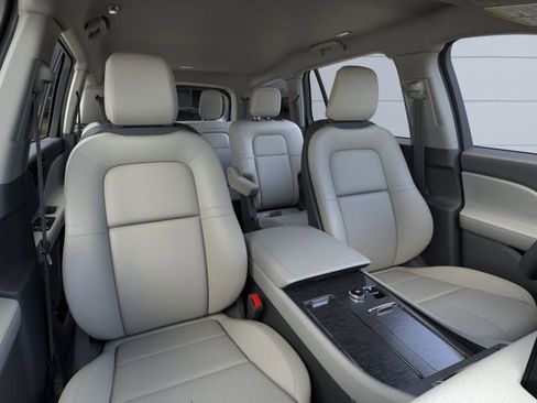 New 2026 Lincoln Aviator AWD image 10