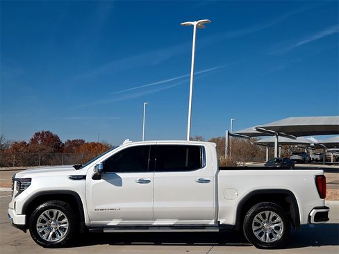 Used 2024 GMC Sierra 1500 Denali w/ Technology Package image 4