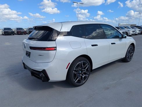 New 2026 BMW iX xDrive60 w/ M Sport Package image 4