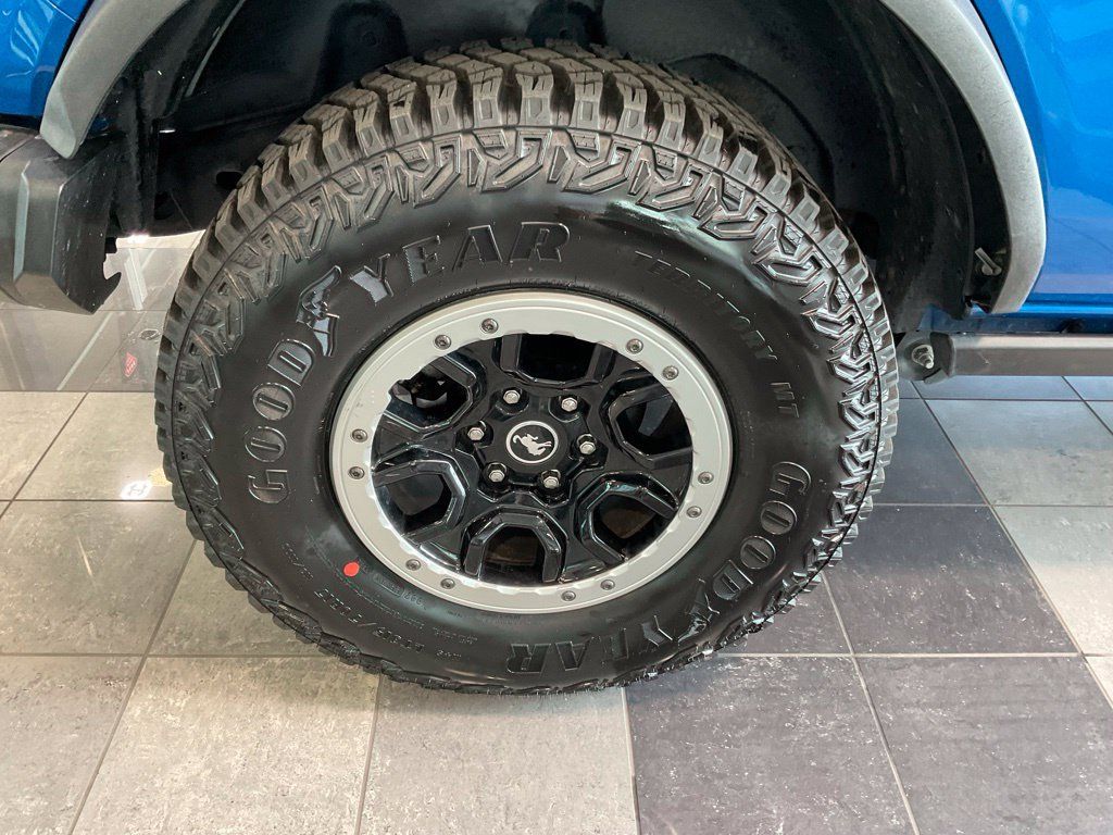 Used 2022 Ford Bronco Badlands AWD/4WD image 7