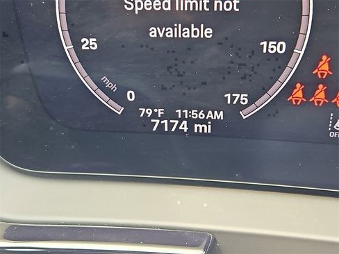 Certified 2025 Porsche Cayenne image 24