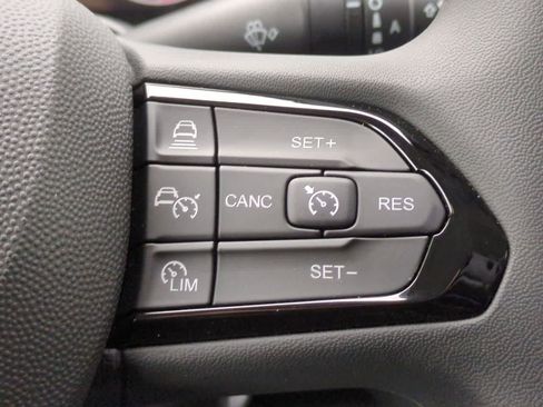 New 2026 RAM ProMaster 1500 w/ Quick Order Package 22G SLT image 23