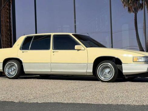 Used 1989 Cadillac De Ville Sedan FWD image 16