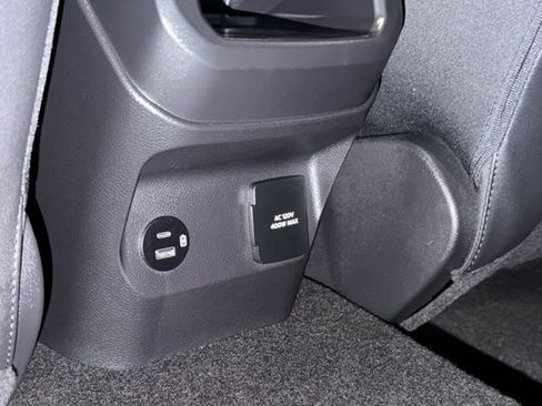 Used 2025 Ford Ranger Lariat w/ Advanced Towing Package AWD/4WD image 37