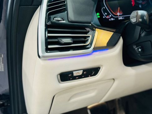 Used 2022 BMW X6 M50i w/ Executive Package image 13