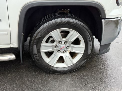 Used 2018 GMC Sierra 1500 SLE w/ SLE Value Package image 12