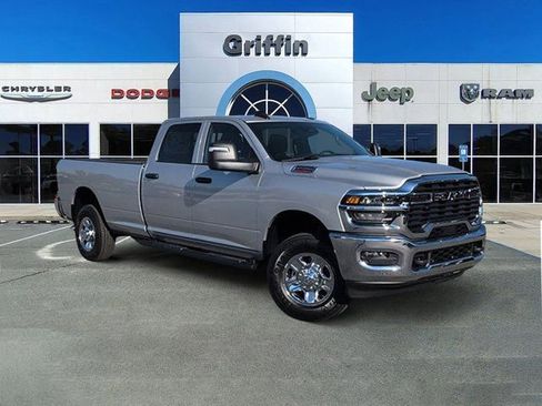 New 2026 RAM 2500 Tradesman image 2