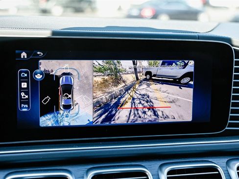 New 2026 Mercedes-Benz GLE 63 AMG S image 24