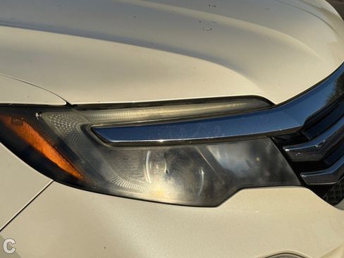 Used 2017 Honda Pilot Touring image 7