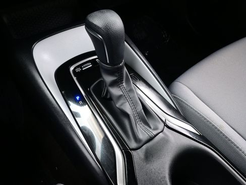 Used 2023 Toyota Corolla SE w/ SE Premium Package image 20