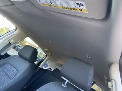 New 2027 Honda HR-V LX image 28
