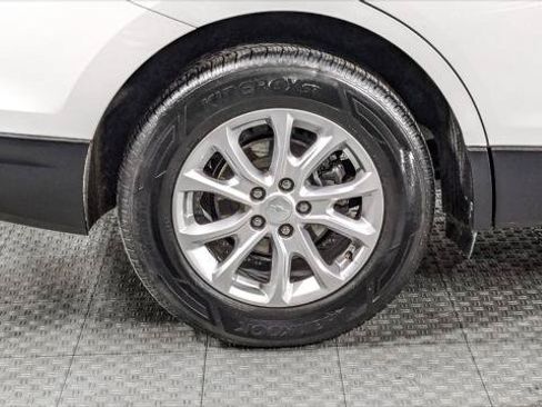 Used 2020 Chevrolet Equinox LS w/ LS Convenience Package FWD image 31