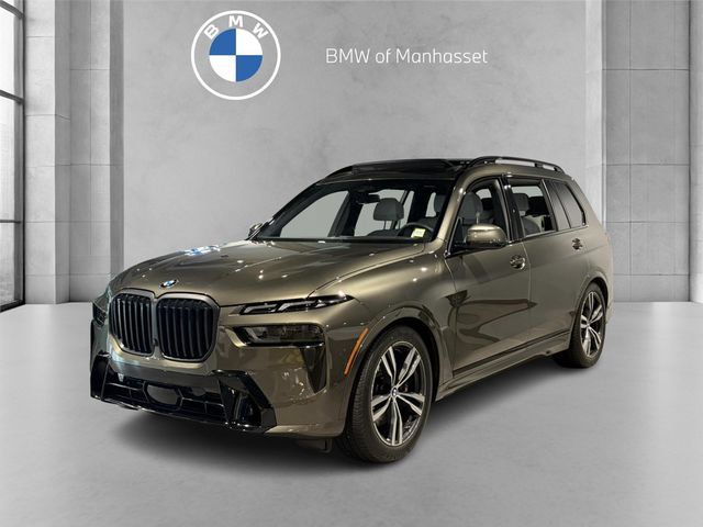 New 2026 BMW X7 xDrive40i w/ M Sport Package AWD/4WD image 1