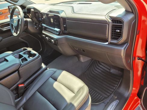 Used 2026 Chevrolet Silverado 1500 LT w/ Leather Package RWD image 10
